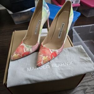 Manolo Blahnik Women's Floral Heels - Multicolor